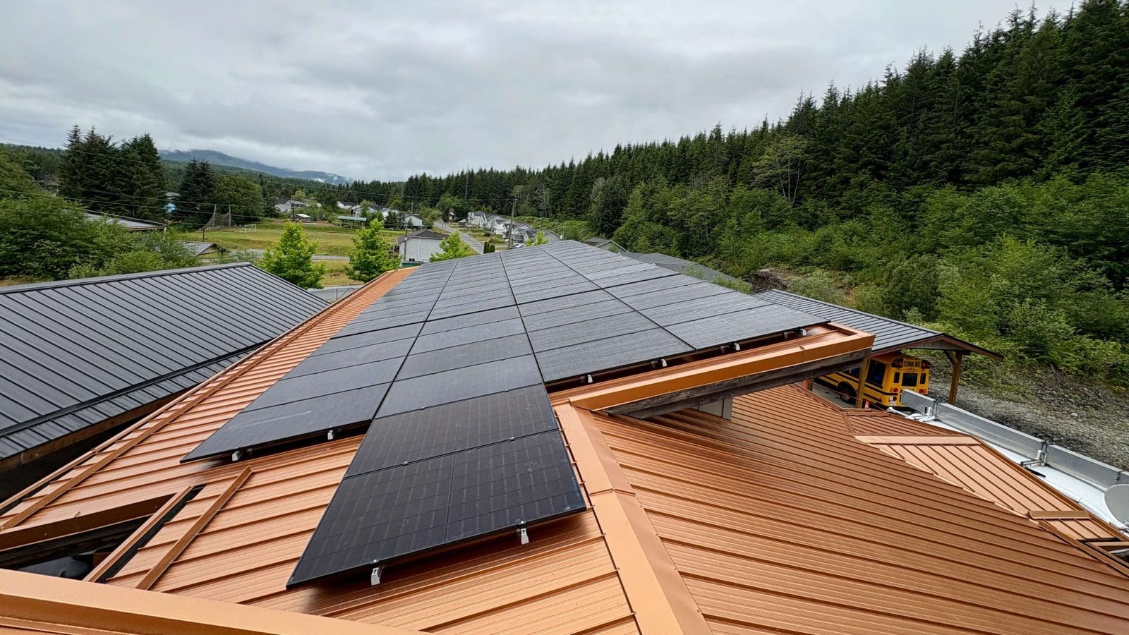Roof top view of solar panels on the Quatsino First Nation daycare building.